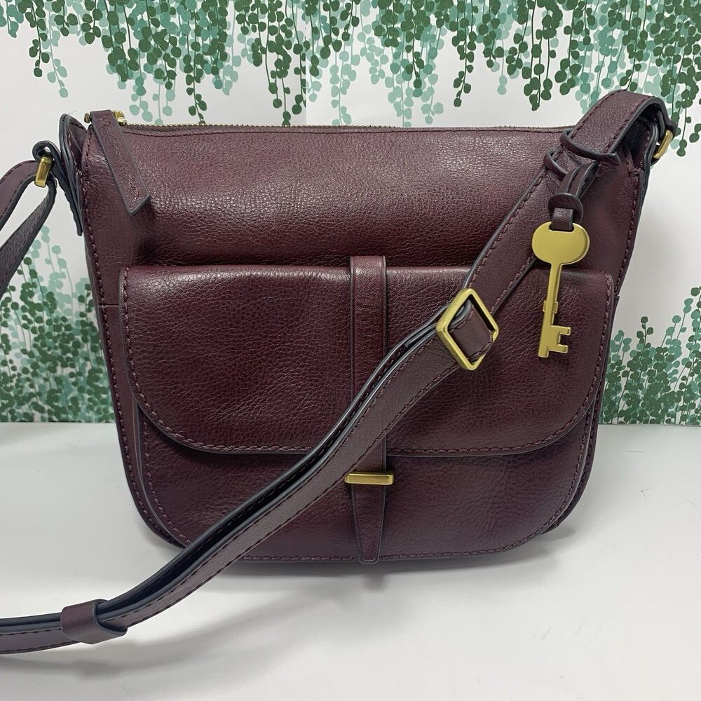 Fossil Pebble Leather Burgundy Adjustable Strap W/ Charm Purse
